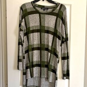 Loramendi Olive and Gray Plaid Sweater